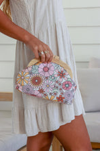 Load image into Gallery viewer, Small 70&#39;s Vintage Floral Bags with Wooden clasp
