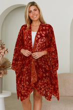 Load image into Gallery viewer, Luxurious Velvet Kimono&#39;s
