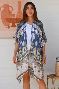 Kimonos for Curvy Women by Paisley The Label